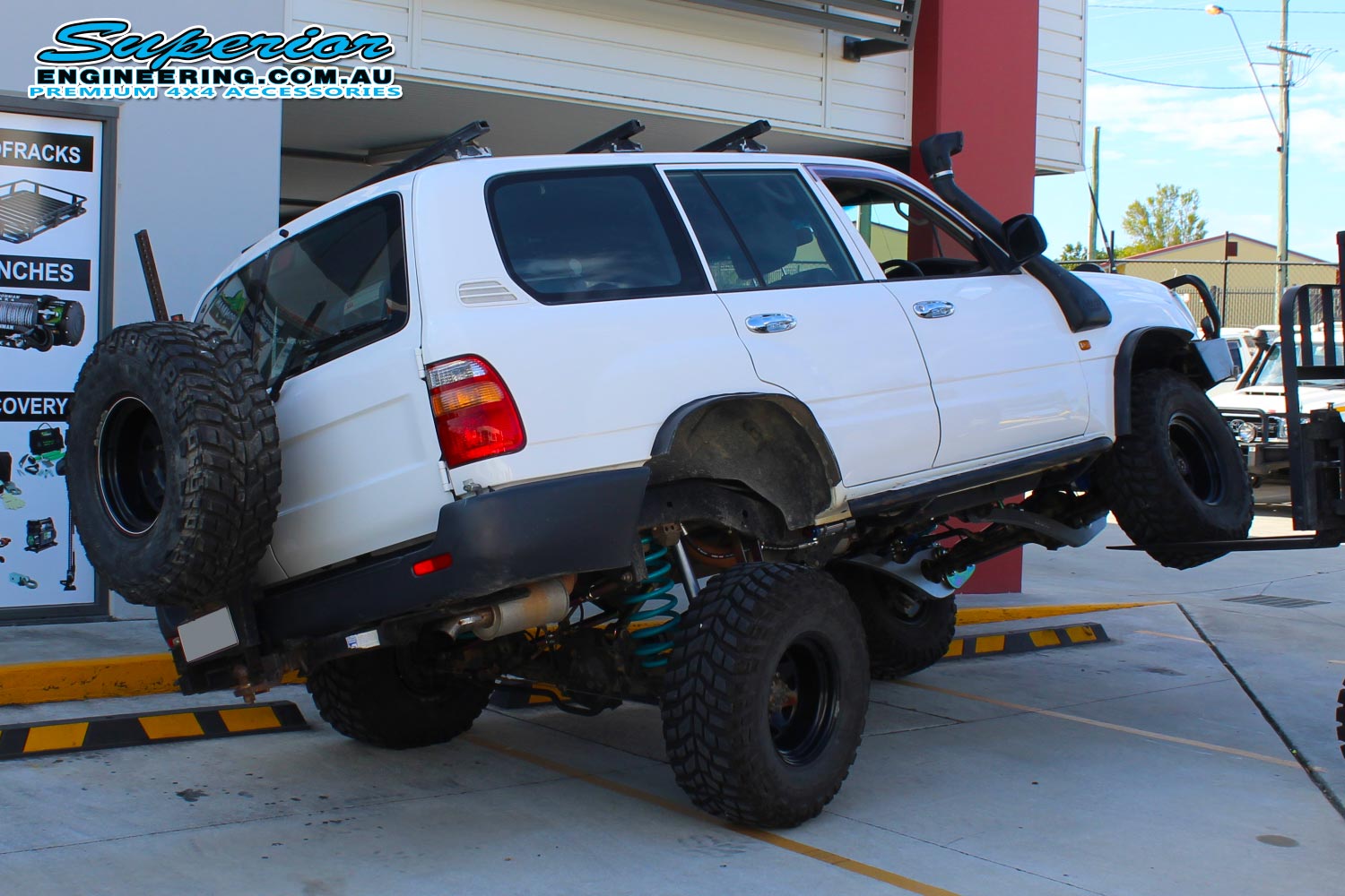 Toyota Landcruiser 105 Series Wagon White 72809 Superior Customer Vehicles