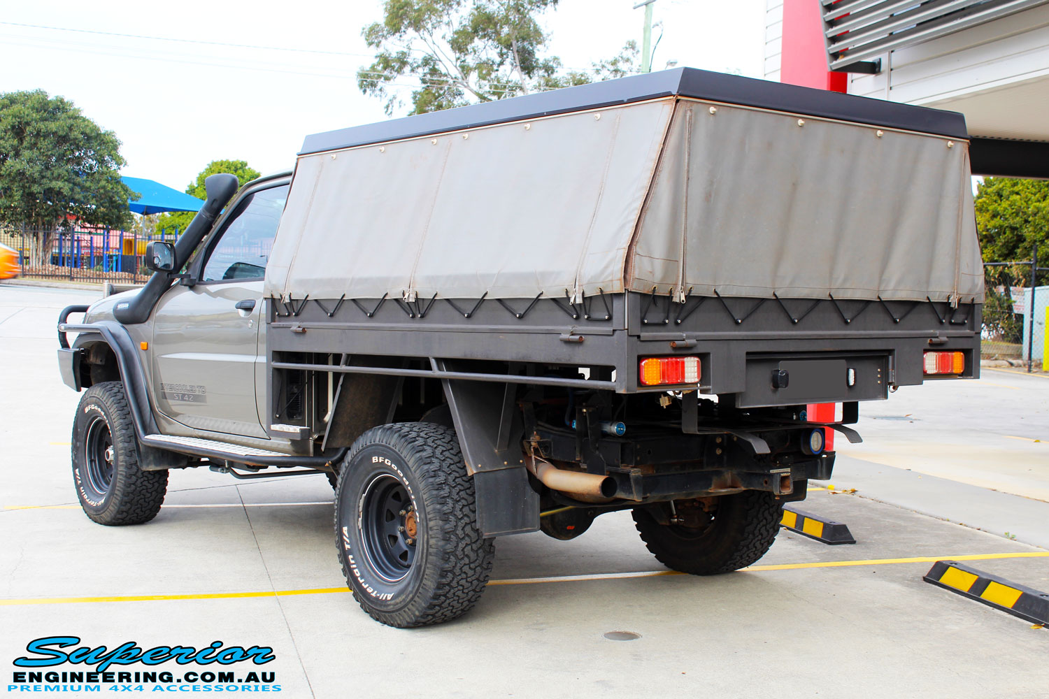 Nissan GU Patrol Ute Gold 95817 Superior Customer Vehicles