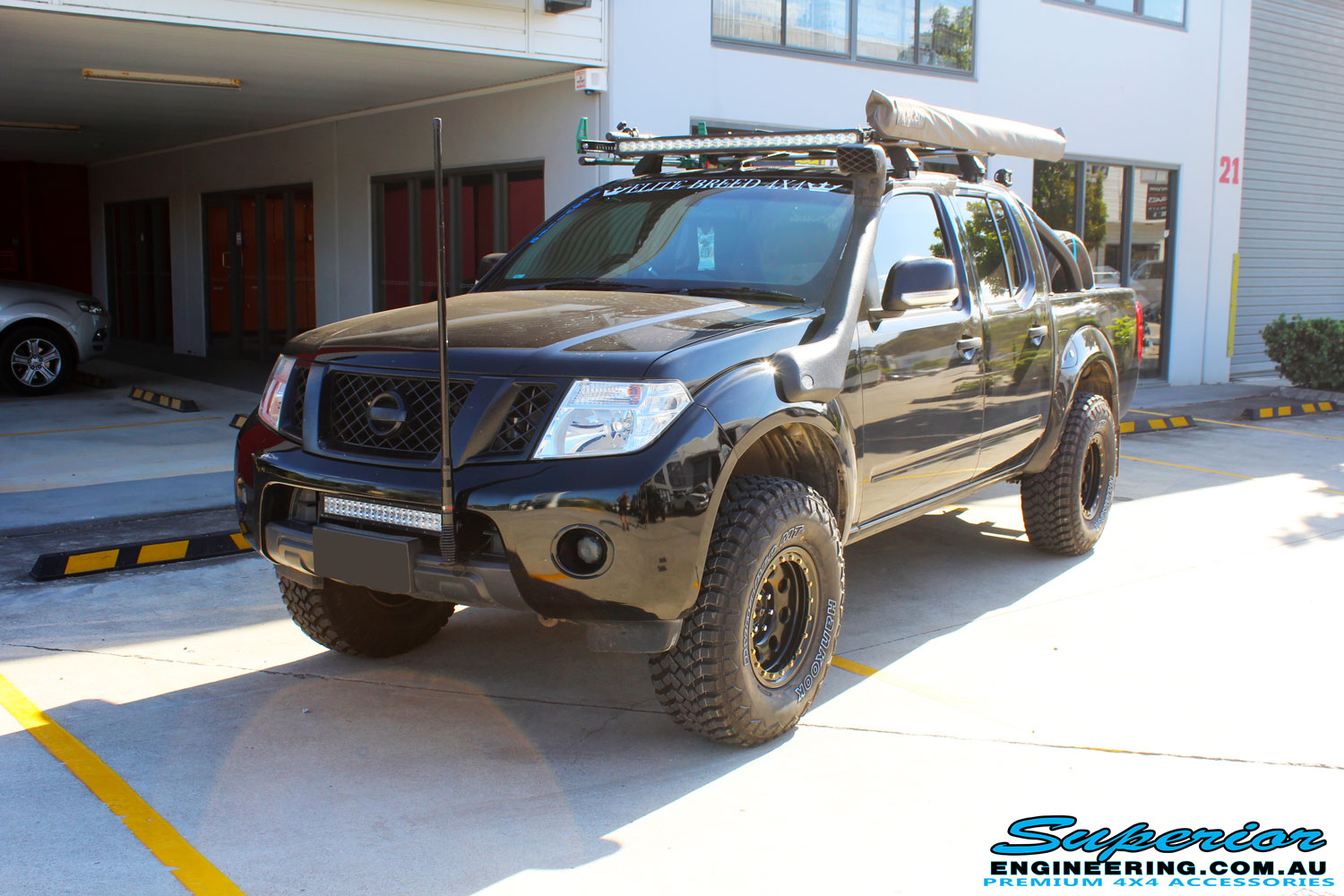 Nissan D40 Navara Dual Cab Black