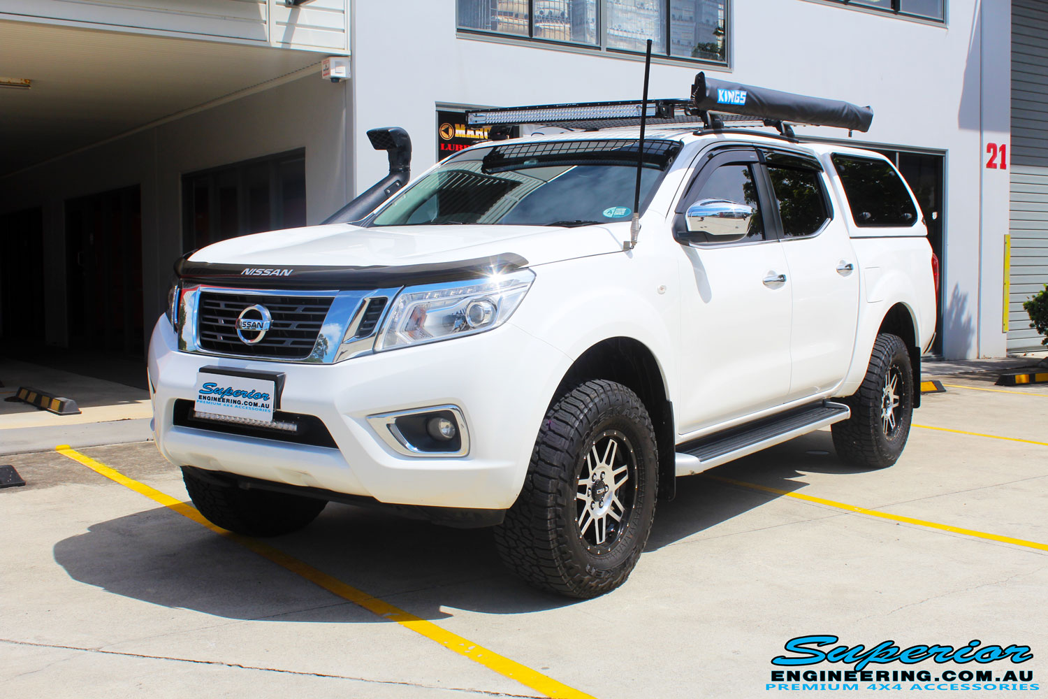 Nissan NP300 Navara Dual Cab White 126182 Superior Customer Vehicles