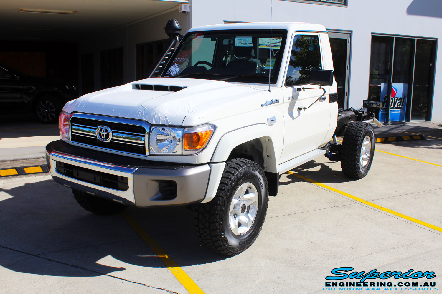 Toyota 79 Series Landcruiser Single Cab White 122888 Superior