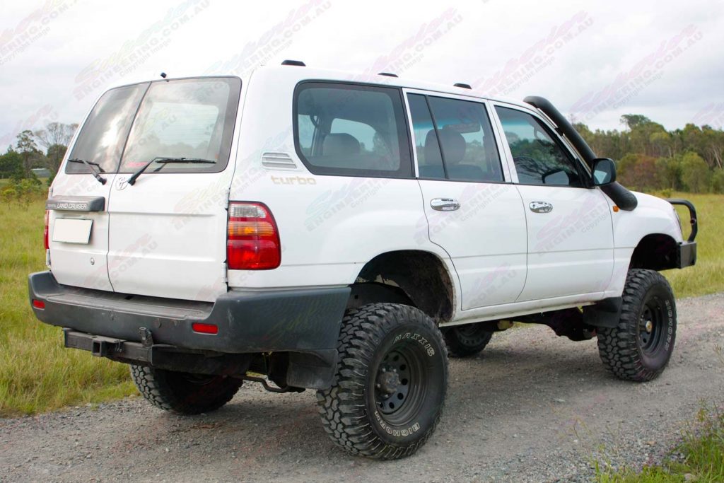 ToyotaLandcruiser105SeriesWagonWhite663254 Superior Customer